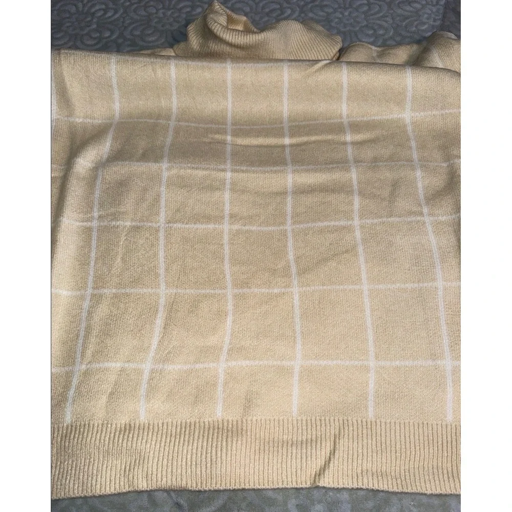 Andree by Unit Cream White Windowpane Grid Turtleneck 2XL, Soft, minimalist, NWT - Picture 4 of 11
